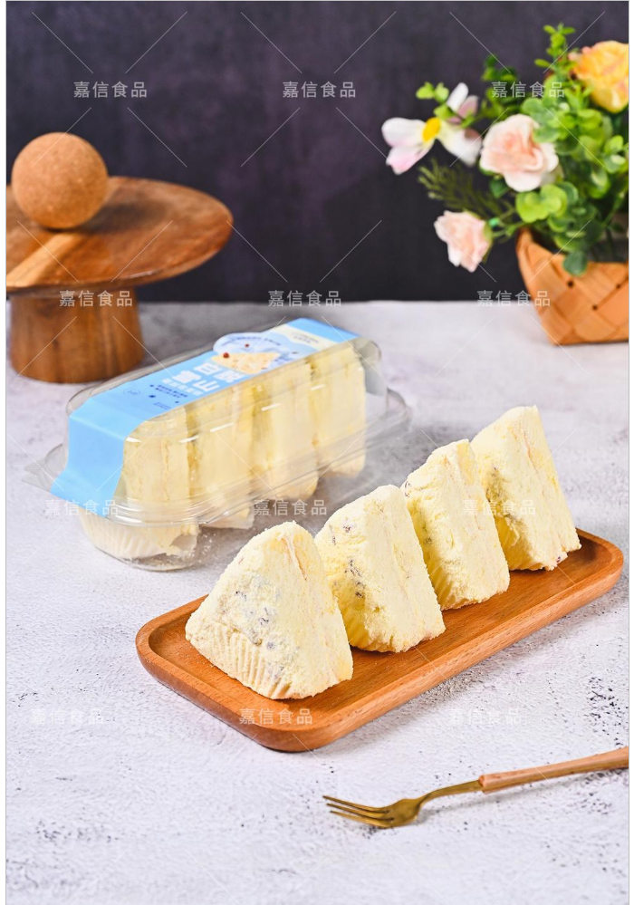 白脱雪山蔓越莓蛋糕